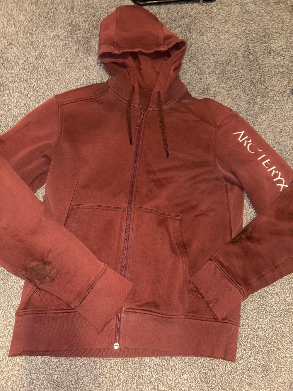 vintage Arc'teryx "Word On End" full-zip fleece size medium burgundy